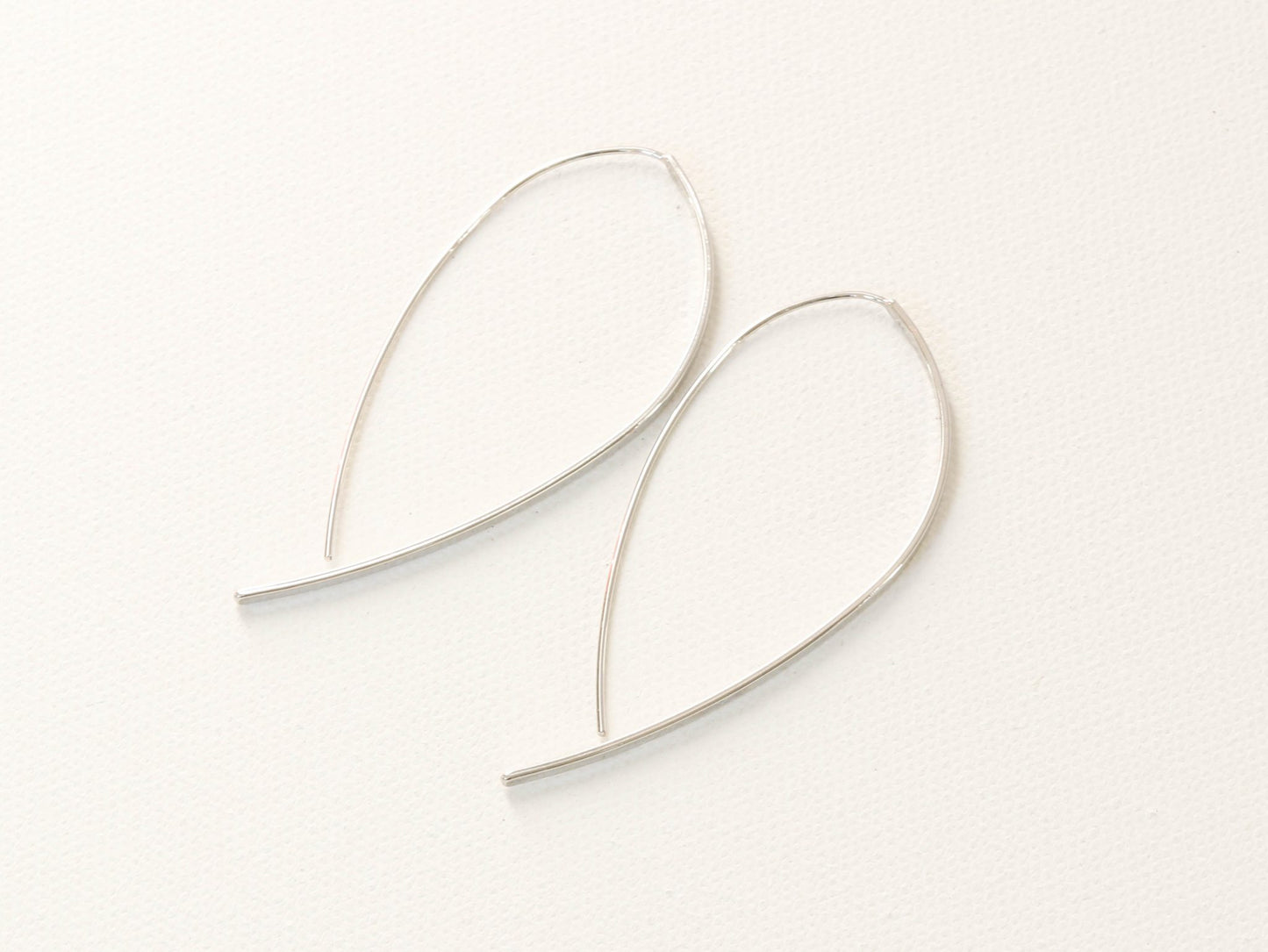 Ingrid pull through earrings - Silver